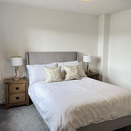 Modern 2 Bed Townhouse Just Outside City Walls With Free Private Parking York Eksteriør bilde