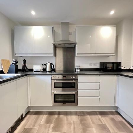 Modern 2 Bed Townhouse Just Outside City Walls With Free Private Parking York Eksteriør bilde