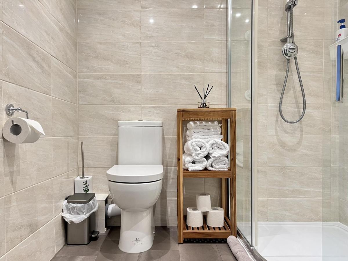 Modern 2 Bed Townhouse Just Outside City Walls With Free Private Parking York Eksteriør bilde