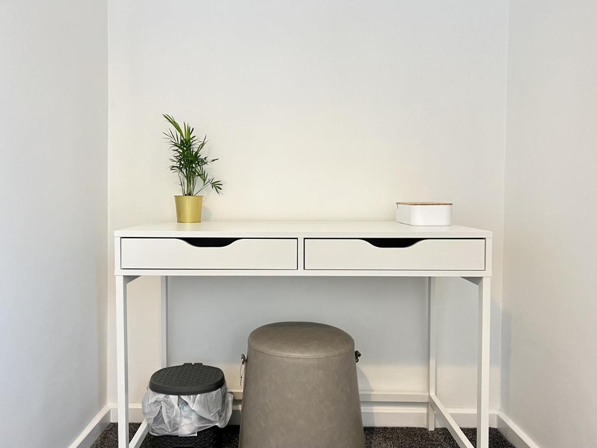 Modern 2 Bed Townhouse Just Outside City Walls With Free Private Parking York Eksteriør bilde